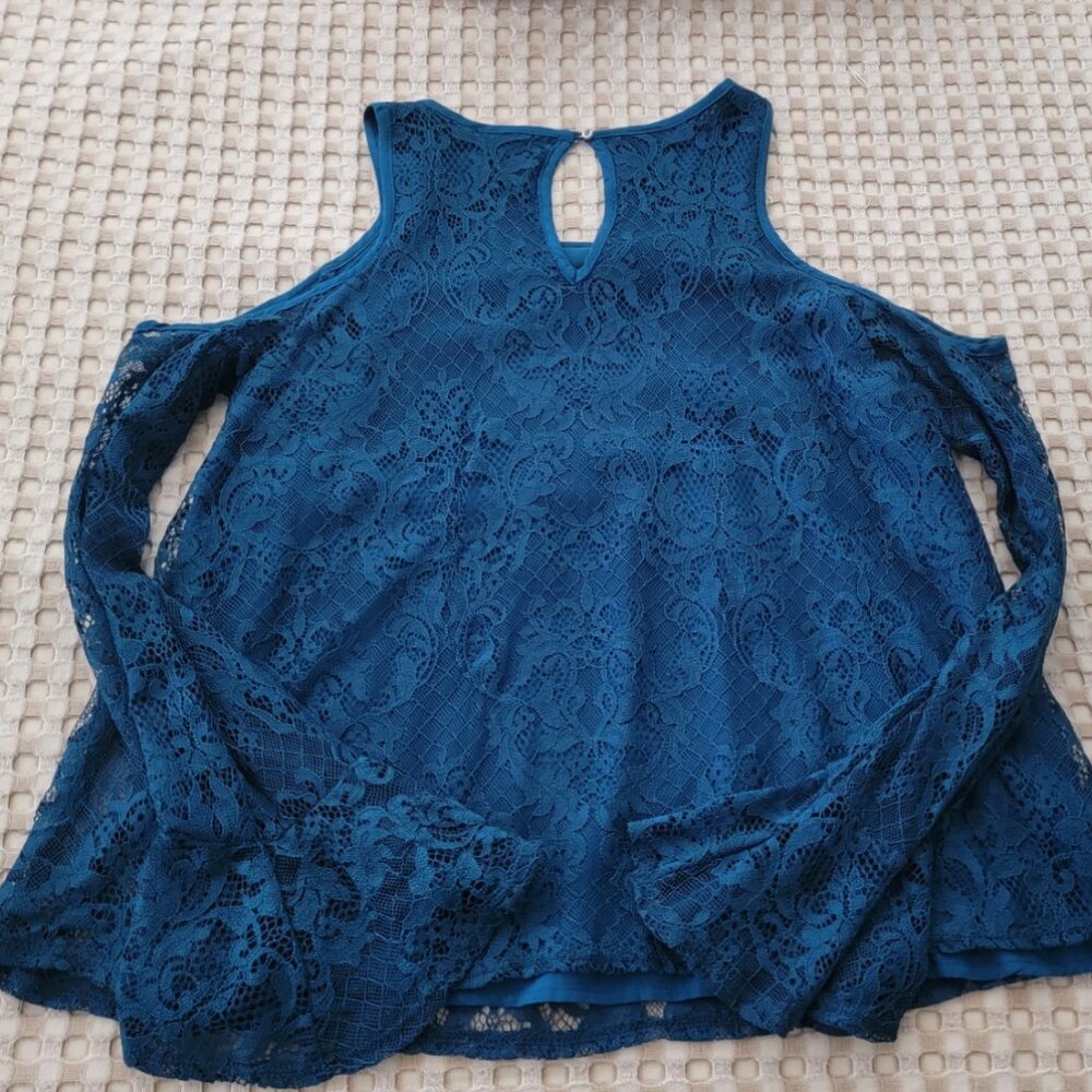Teal Lace Cold-Shoulder Top by Hollister (Size S) - Picture 8 of 8